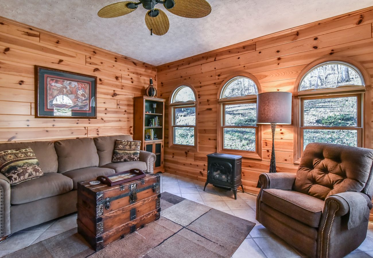 Creekside Cottage Star5Vacations Houses in Black Mountain