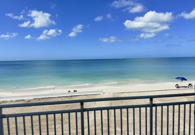 Condominium in Treasure Island - Sunset Chateau Beach Condo Star5Vacations