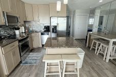 Condominium in Treasure Island - Sunset Chateau Beach Condo Star5Vacations