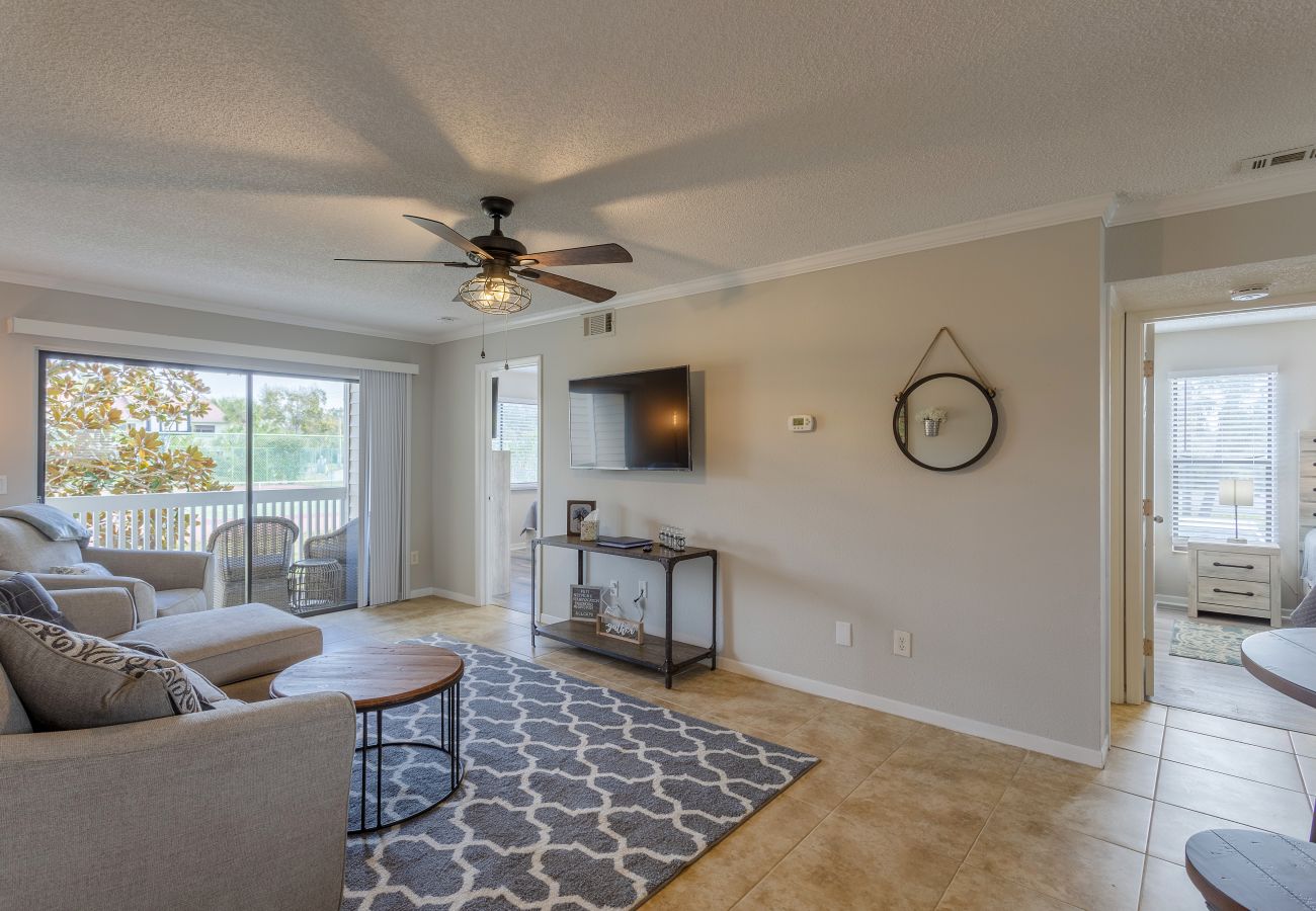 Condominium in Dunedin - La Casa Del Mar 604 Star5Vacations