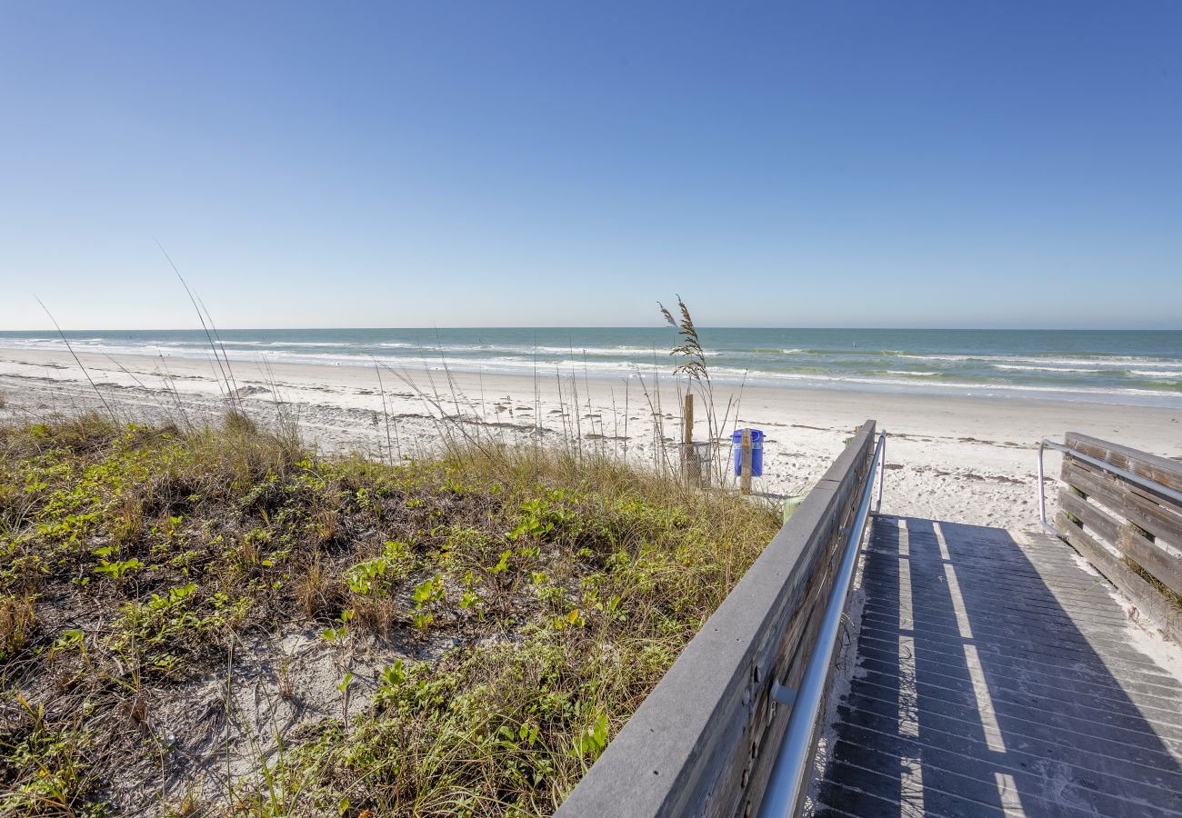 Apartment in Indian Rocks Beach - Indian Rocks Beach Unit B Star5Vacations