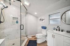 House in Weeki Wachee - NEW! Manatee Cove Main House Star5Vacations